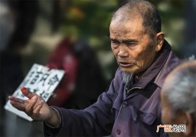 八字中如何推断命主出身于破败潦倒之家难以有所作为