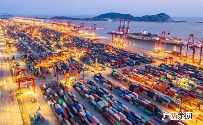 海关总署：今年前10个月我国进出口实现正增长 释放了哪些信号