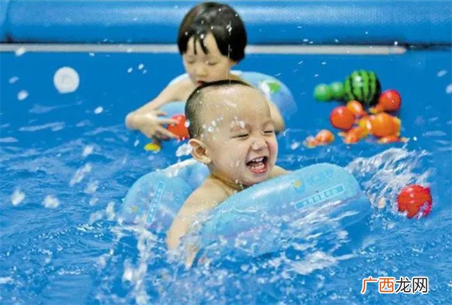 好好的孩子瞬间没了 小区里5个安全隐患 很多家长没在意