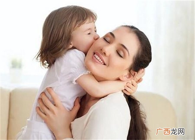 孩子哭闹 耍赖 懂得孩子心理的家长只用4招轻松化解
