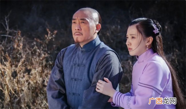 乾隆让刘墉跳河自尽 刘墉回家洗个澡才跳河 事后知其高明