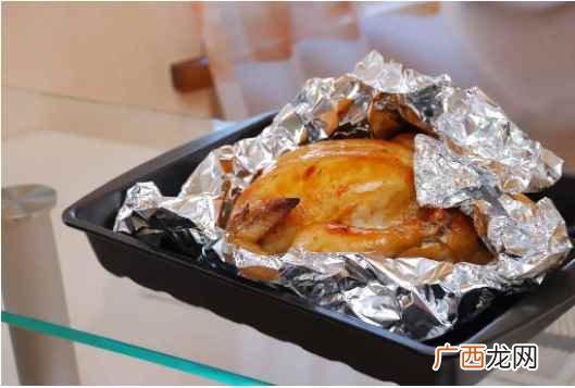 烤箱用锡纸与不用的区别 锡纸哪一面接触食物