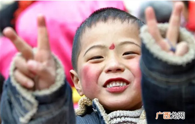 抚养孩子过程中 养成健康的生活习惯很重要