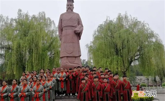 为何百姓都敬畏周文王周文王是谁