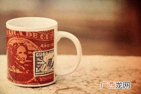 诺基亚作为一家历史悠久、技术领先的手机生产厂商，在过去的二十多年里，推出了许多经典手机，如今我们不妨来回忆一下最早的诺基亚手机所有型号图片。