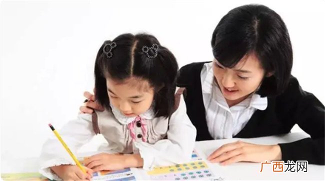 3年级小学生每天熬夜写作业 妈妈好焦虑 怎么办