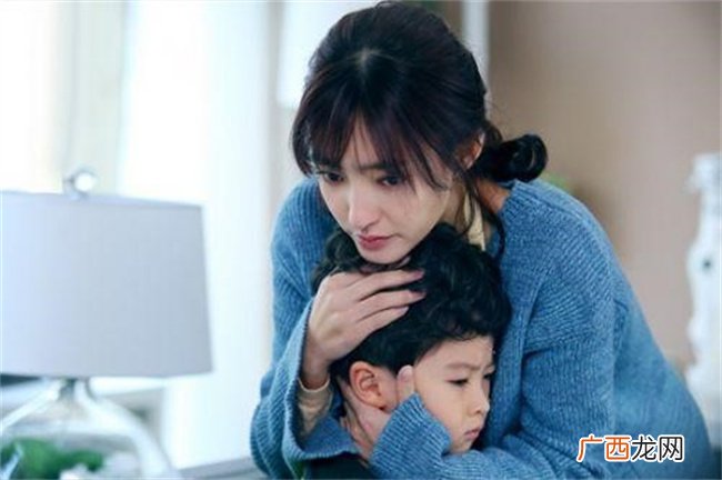 如何化解孩子的嫉妒情绪接纳 共情 向孩子表达爱意