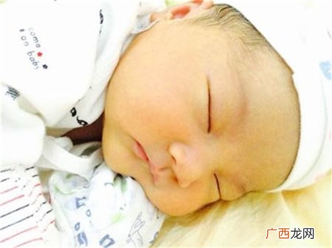 孩子是要婆婆带 还是请保姆 选择不同 目的却千古不变