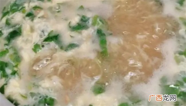 煮粥加几样食材 孩子补钙长得高 脾胃强精力足 营养更健康