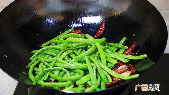 四季豆不熟会中毒是真的吗 四季豆不炒熟会不会中毒呢