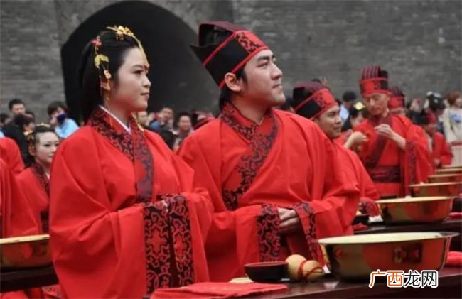 解析命理学中关于婚姻吉凶的命造都有哪些特点