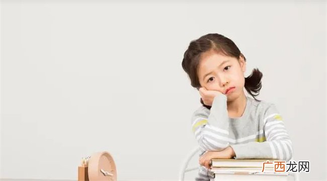 家长批评孩子时 坚持3种原则 掌握3类话术 孩子越来越好