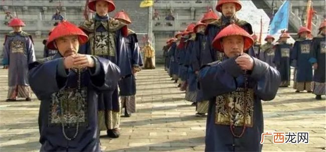 在古代上朝的时候 大臣们的站位是否有说法 谁应该排第一位