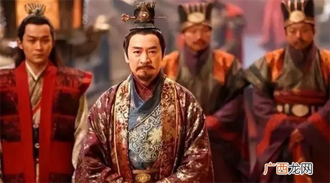 在古代上朝的时候 大臣们的站位是否有说法 谁应该排第一位
