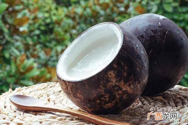 椰子汁有很好的清凉消暑、生津止渴的功效 椰子汁是凉性还是热性