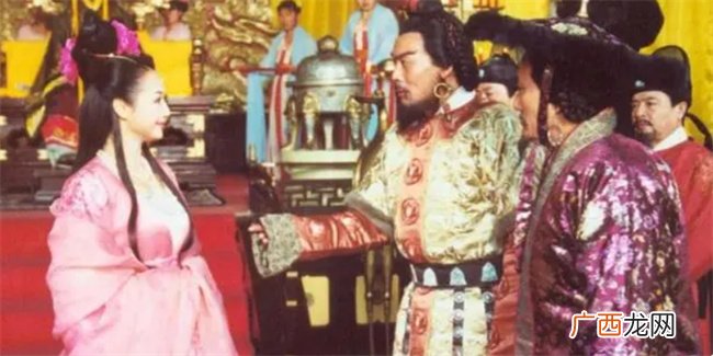 松赞干布死后 无子的文成公主 在西藏的30年岁月是怎么度过的