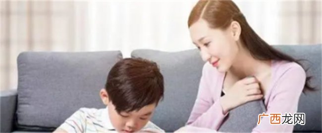 “严父必出孝子”的家庭理念 父母赶紧改 可能会害了孩子