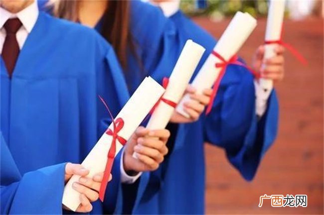 命理学中六月与七月出生之人该如何推断命主能否出人头地