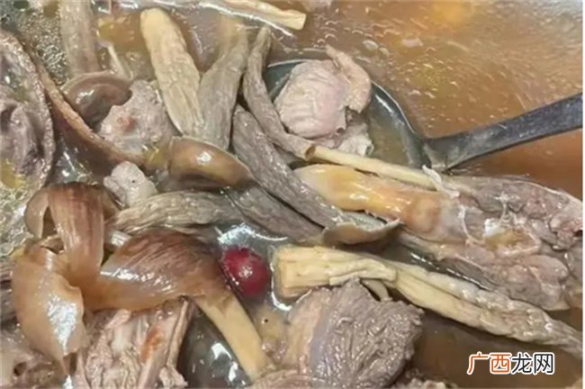 冬季补肾 推荐六道炖汤 补血养肾强壮腰骨 增强体质健康过冬