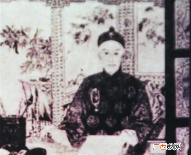 清朝亡了该怪谁 众人都说怪慈禧 溥仪却说出另一个人名字