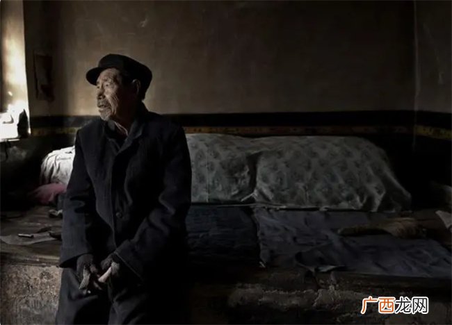 命理学中导致命主终身有损成为无用之人的特点有哪些