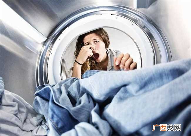 去除衣服异味的最佳办法 如何清除衣服上的异味