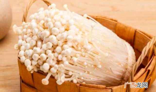 宝宝可以吃一些金针菇吗 宝宝可以吃金针菇吗