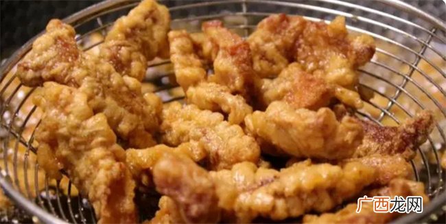 小酥肉怎么做嫩又好吃 做法有诀窍 面糊别调错 外酥里嫩满口香