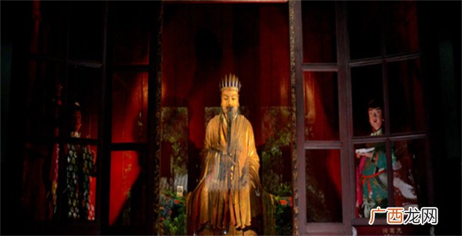 ?三国中的凤雏是谁 凤雏是指什么样的人