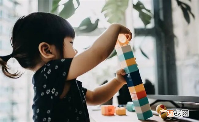 重视孩子生命中的前7年 孩子将来更优秀 错过父母悔恨终身