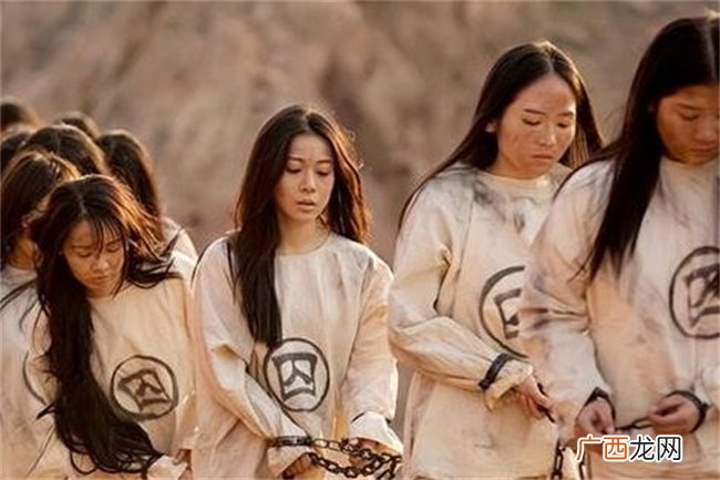 古代女囚发配千里 为何官差不怕累不怕路途艰辛 争抢押送差事