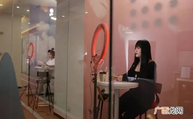 95%的主播月收入低于5000元 反映了哪些问题