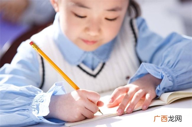 孩子写字丑不敢见人 和这5种原因有关 3种办法教孩子把字写好