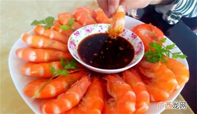 分享白灼虾的家常做法肉质鲜嫩 口感鲜甜大人孩子抢着吃