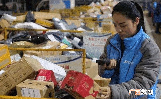 ?我国快递年业务量首次突破1200亿件 释放了哪些信号