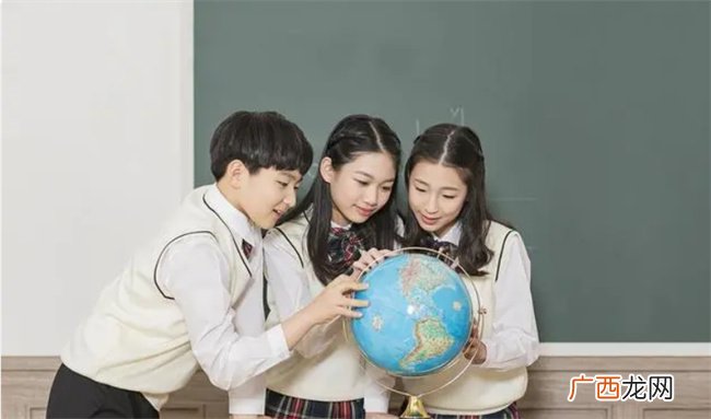 为什么娃在小学是“学霸” 初中却成“学渣” 8招避免这种现象