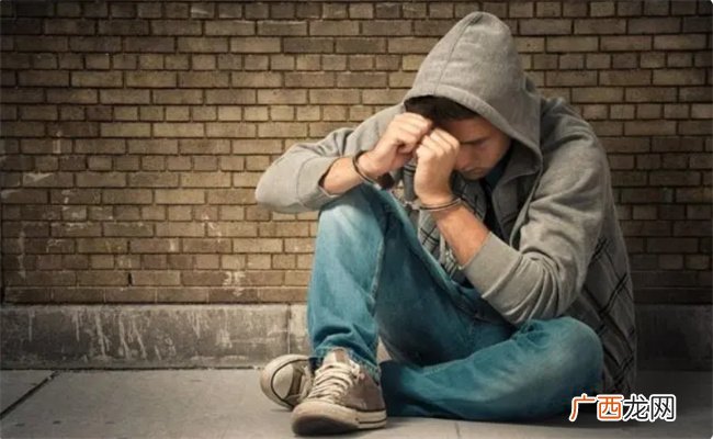 解析命理学中导致命主一生孤独庸俗的因素有哪些