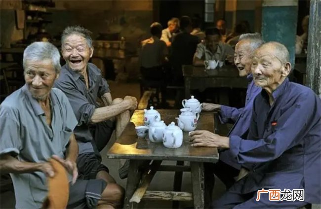 命理学中贫苦一生与贵居极品的格局在推断上有哪些区别