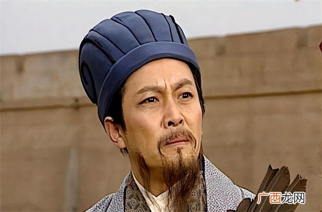诸葛亮去世后 阿斗连杀三位重臣 众人才明白 他的傻全是装的