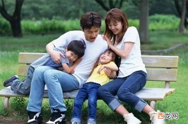要不要生二胎 二十年后你就明白 不是为了自己 而是为了孩子