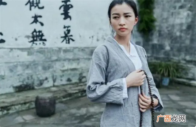四柱命理学中分析命主富贵之命的格局时都有哪些技巧