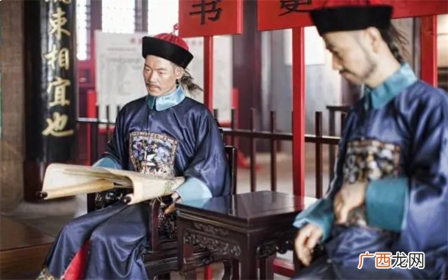 八字中四月与五月的丙火对命主的贫穷和富贵有哪些影响