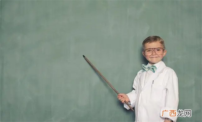 满足孩子“好为人师”的小心思 吊起学习胃口 孩子将变得更好学