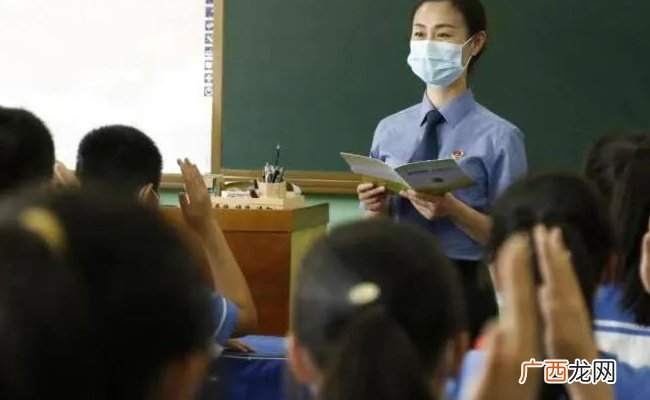将家长献血与孩子入学挂钩 有违公平吗