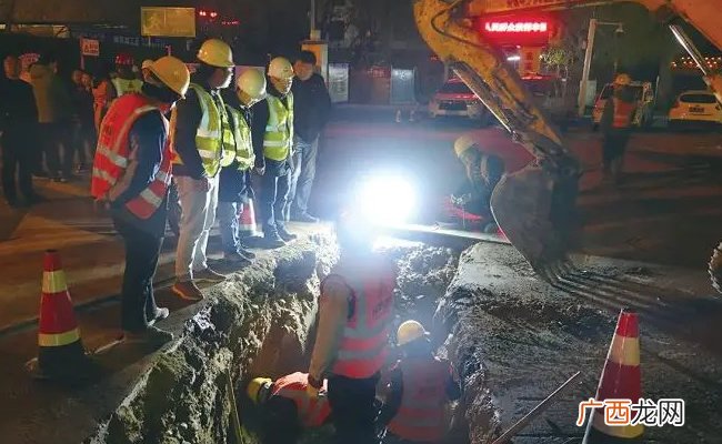 ?夜间施工扰民频频被投诉 赶工与休息如何兼顾