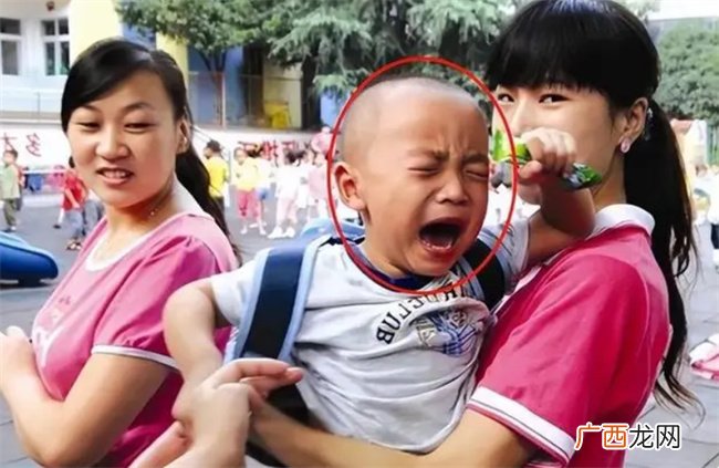 宝宝上幼儿园哭闹 父母该怎么办 用对方法很重要