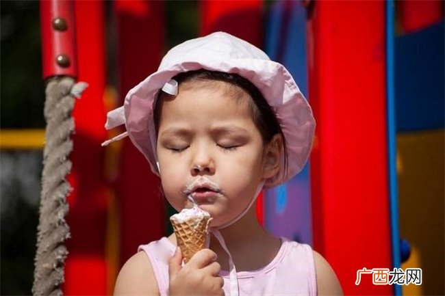 从小被允许吃冷饮 和被禁止吃的孩子 长大后这3个方面大不同
