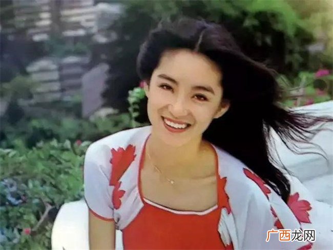 林青霞：甲午 甲戌 癸亥 辛酉 可选两白马王子 偏偏选丑小鸭
