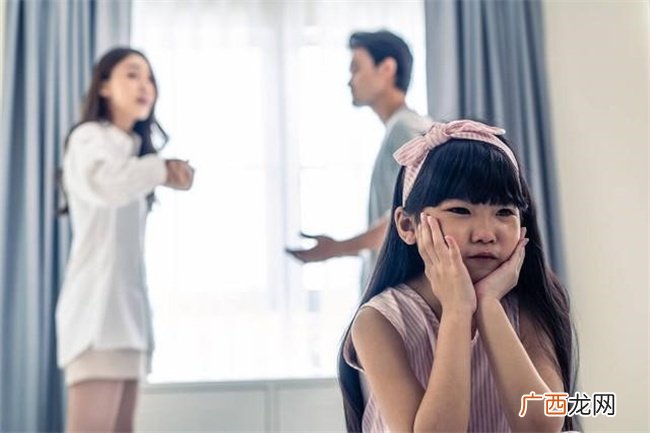 “孩子高考结束了 我却离婚了” 后半辈子的幸福到底能靠谁