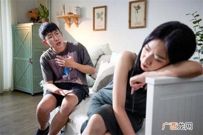 “孩子高考结束了 我却离婚了” 后半辈子的幸福到底能靠谁